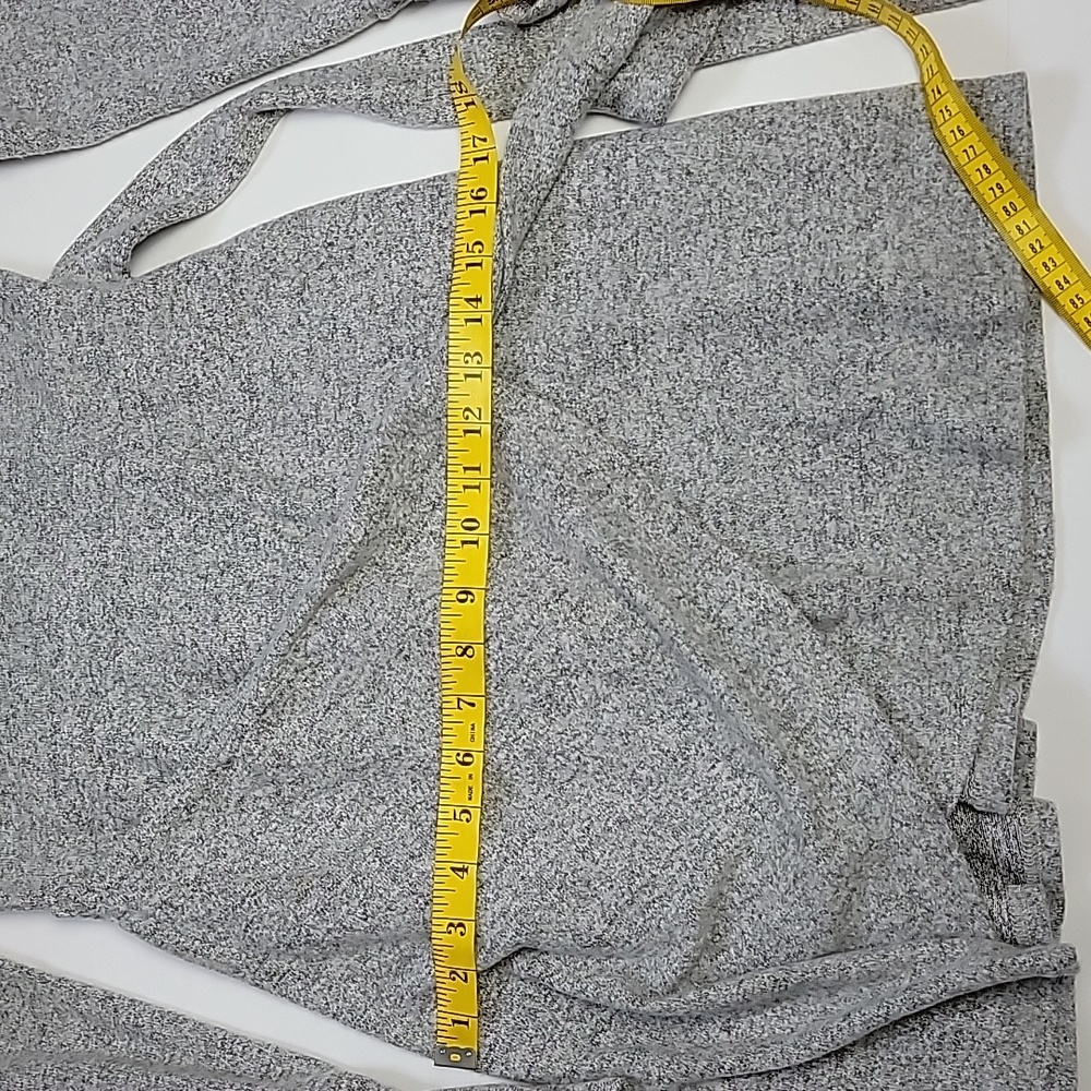 Women's Lulu's dress - Picture 12 of 13